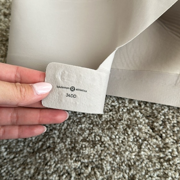 Lululemon Enlite Bra - Picture 7 of 8